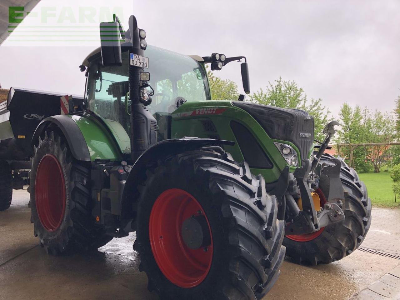 Traktor des Typs Fendt 720 vario profi Profi, Gebrauchtmaschine in NEUKIRCHEN V. WALD (Bild 4)