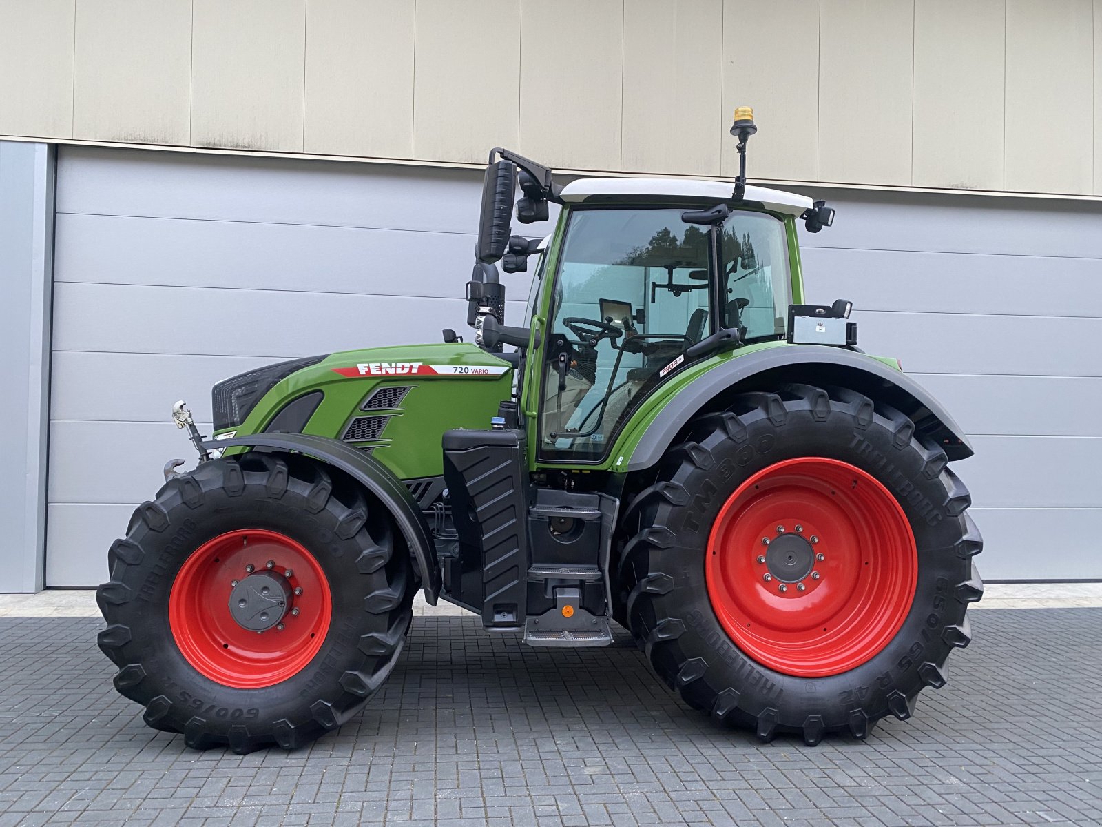 Traktor van het type Fendt 720 Vario Profi+ Setting2 Profiplus, Gebrauchtmaschine in Weigendorf (Foto 3)