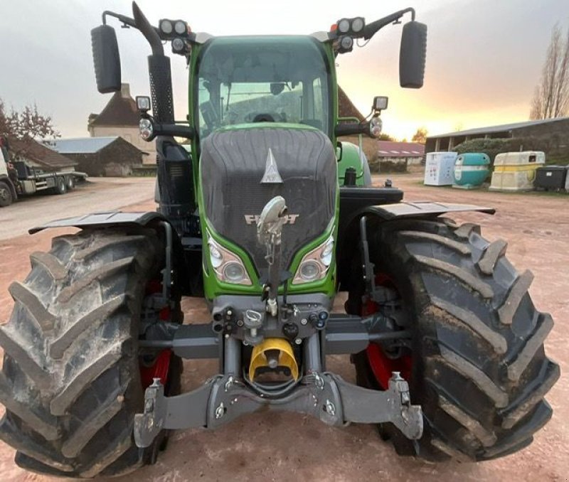 Traktor typu Fendt 720 VARIO PROFI, Gebrauchtmaschine w CHAMPLECY (Zdjęcie 1)