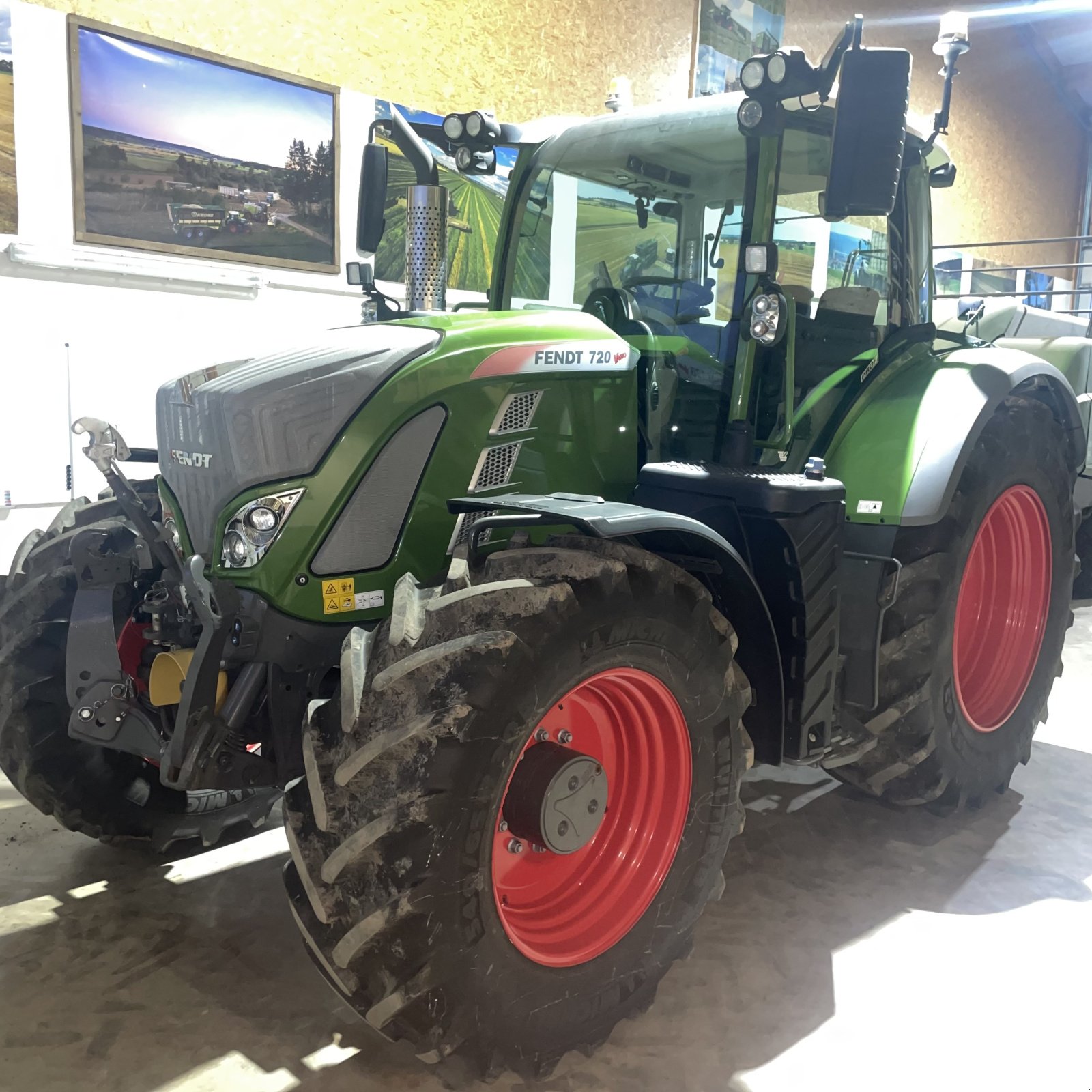 Traktor typu Fendt 720 Vario Profi, Gebrauchtmaschine w Hüfingen (Zdjęcie 4)