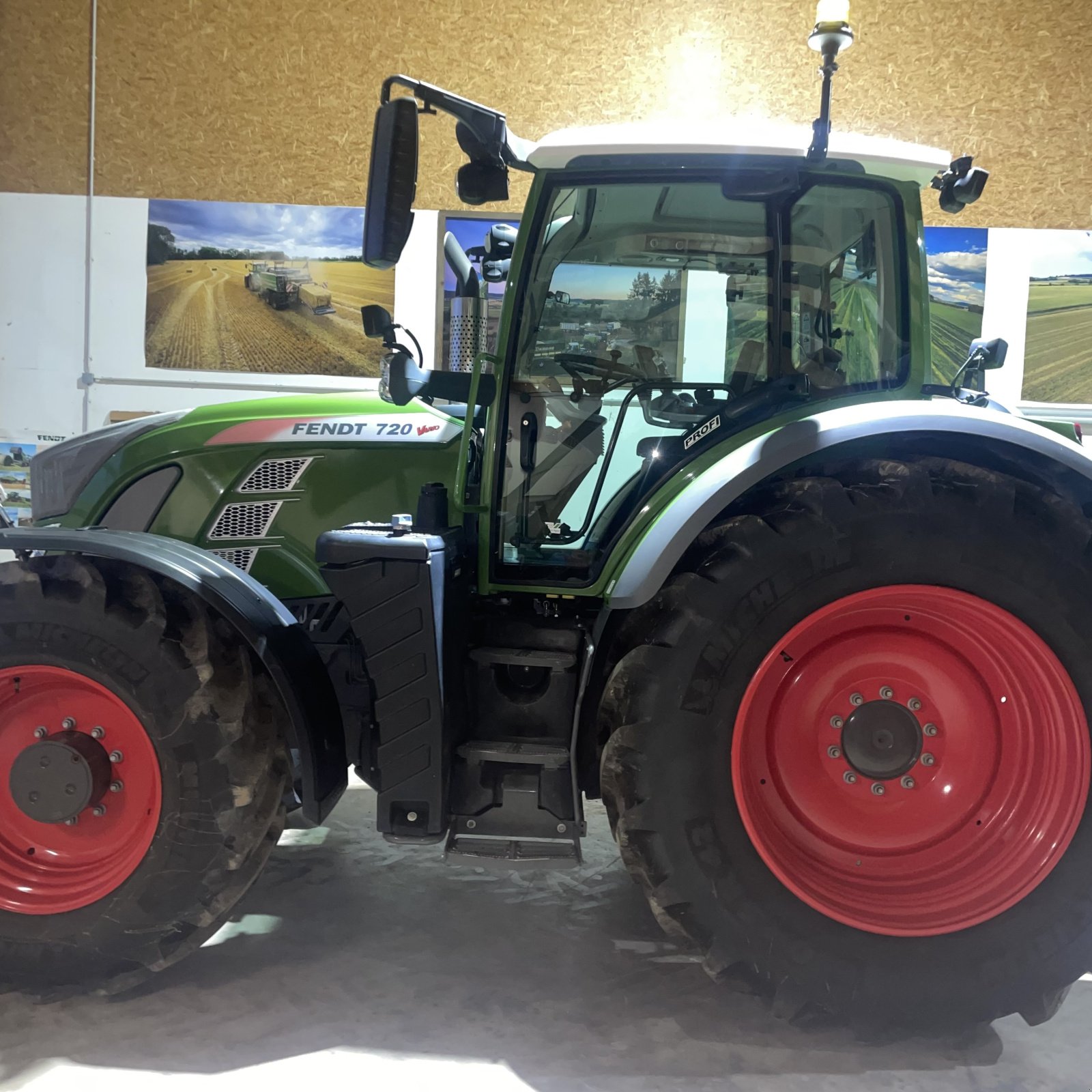 Traktor typu Fendt 720 Vario Profi, Gebrauchtmaschine w Hüfingen (Zdjęcie 5)