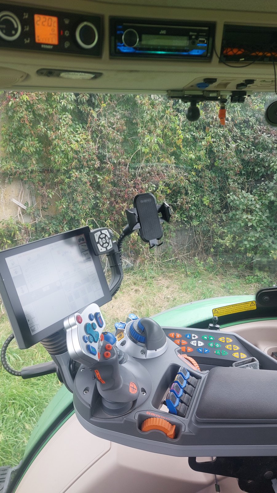 Traktor des Typs Fendt 720 Vario ProfiPlus, Gebrauchtmaschine in Dinkelscherben (Bild 3)