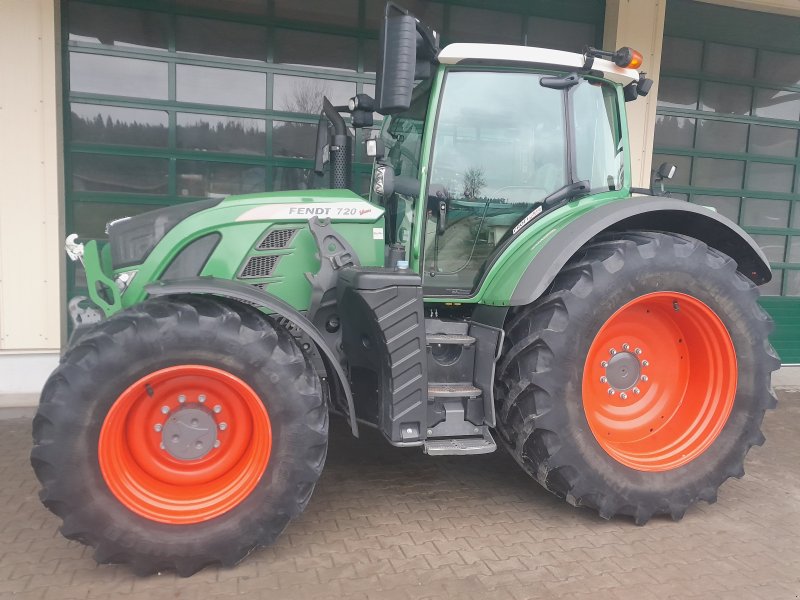 Traktor des Typs Fendt 720 Vario ProfiPlus, Gebrauchtmaschine in Lengdorf (Bild 1)