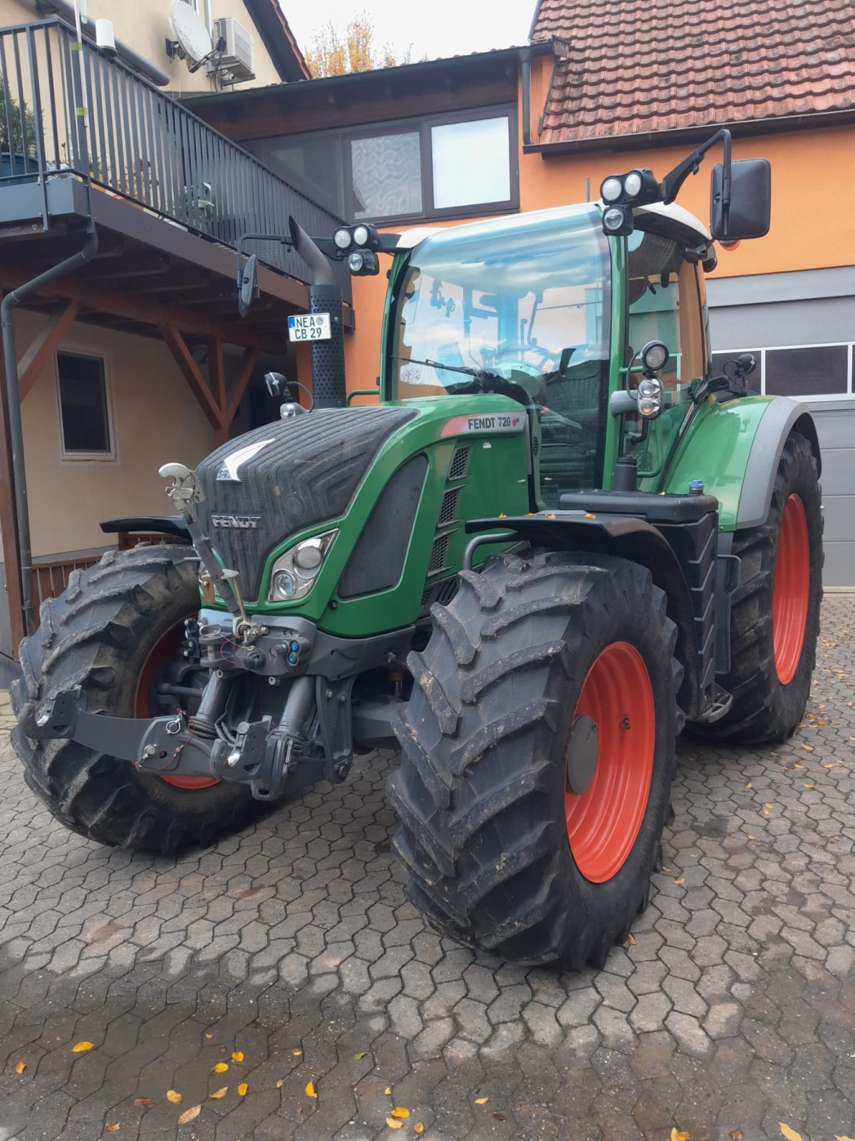 Traktor des Typs Fendt 720 Vario ProfiPlus, Gebrauchtmaschine in Oberickelsheim (Bild 1)