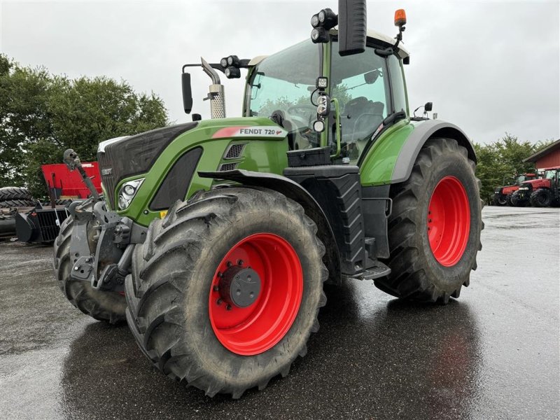 Traktor типа Fendt 720 Vario S4 Profi Plus EKSTREM FLOT! FRONT PTO OG AUTOSTYRING!, Gebrauchtmaschine в Nørager (Фотография 1)