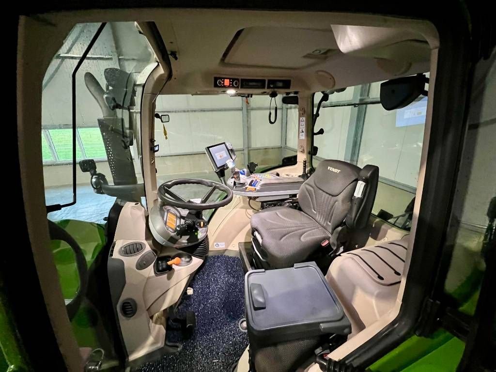 Traktor типа Fendt 720 Vario S4 ProfiPlus, Gebrauchtmaschine в Nijkerkerveen (Фотография 8)