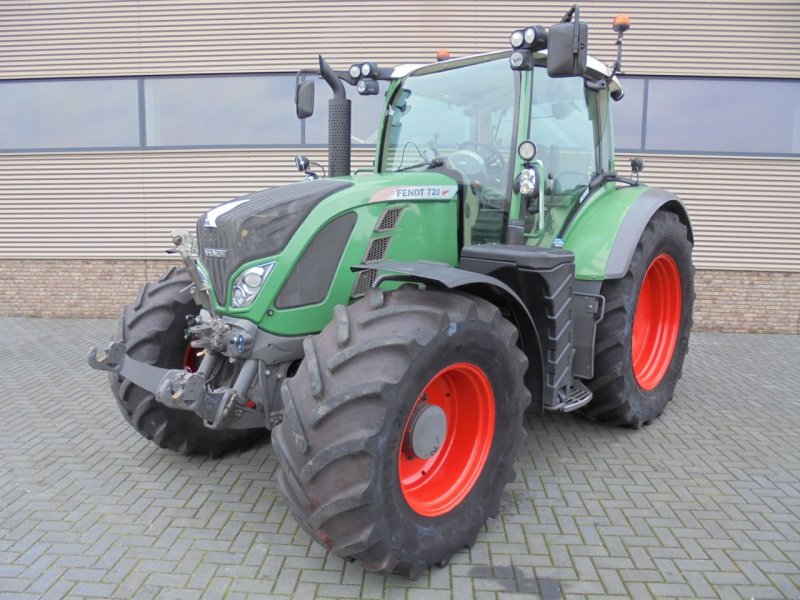 Traktor of the type Fendt 720 vario scr profi 722/724, Gebrauchtmaschine in Houten (Picture 1)