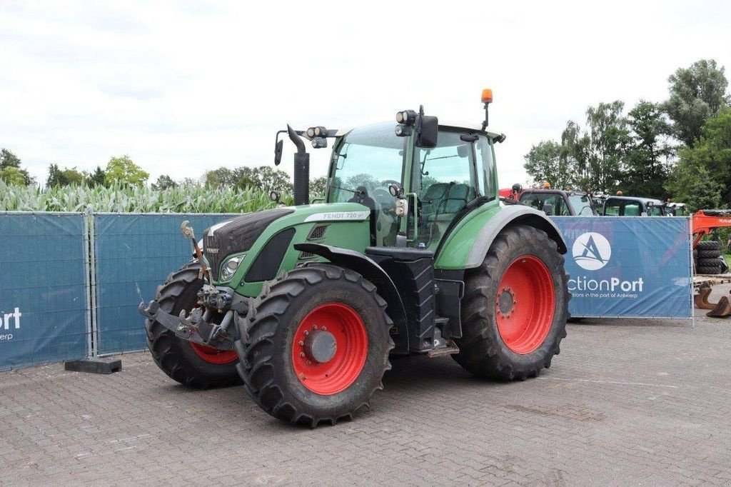 Traktor типа Fendt 720 Vario, Gebrauchtmaschine в Antwerpen (Фотография 9)