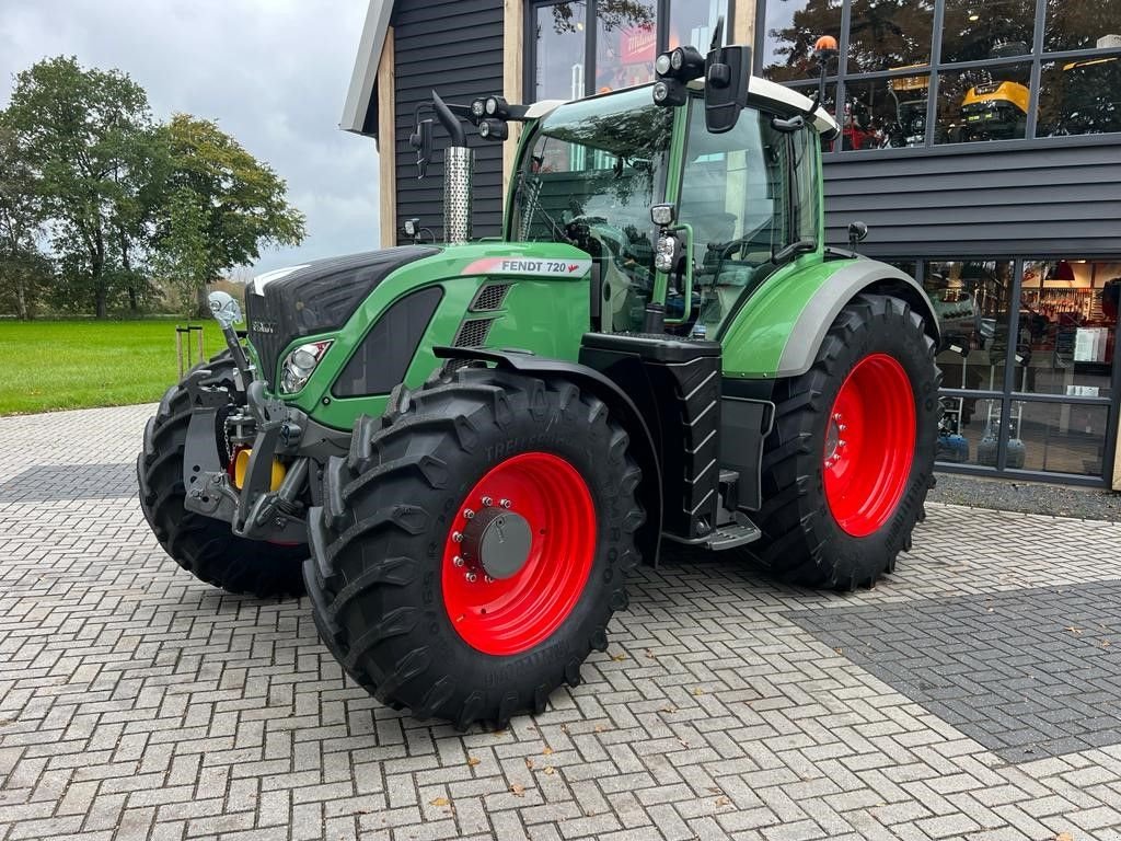 Traktor van het type Fendt 720 VARIO, Gebrauchtmaschine in Lunteren (Foto 1)