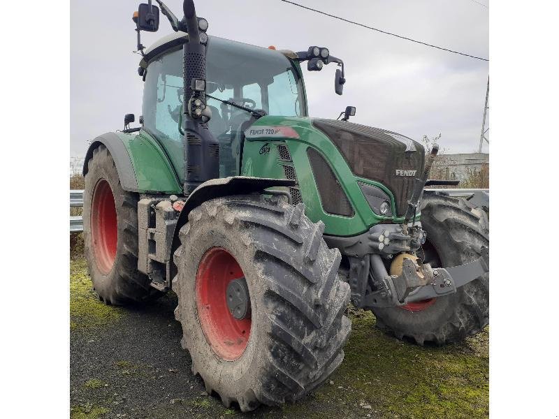 Traktor типа Fendt 720, Gebrauchtmaschine в HERLIN LE SEC (Фотография 2)