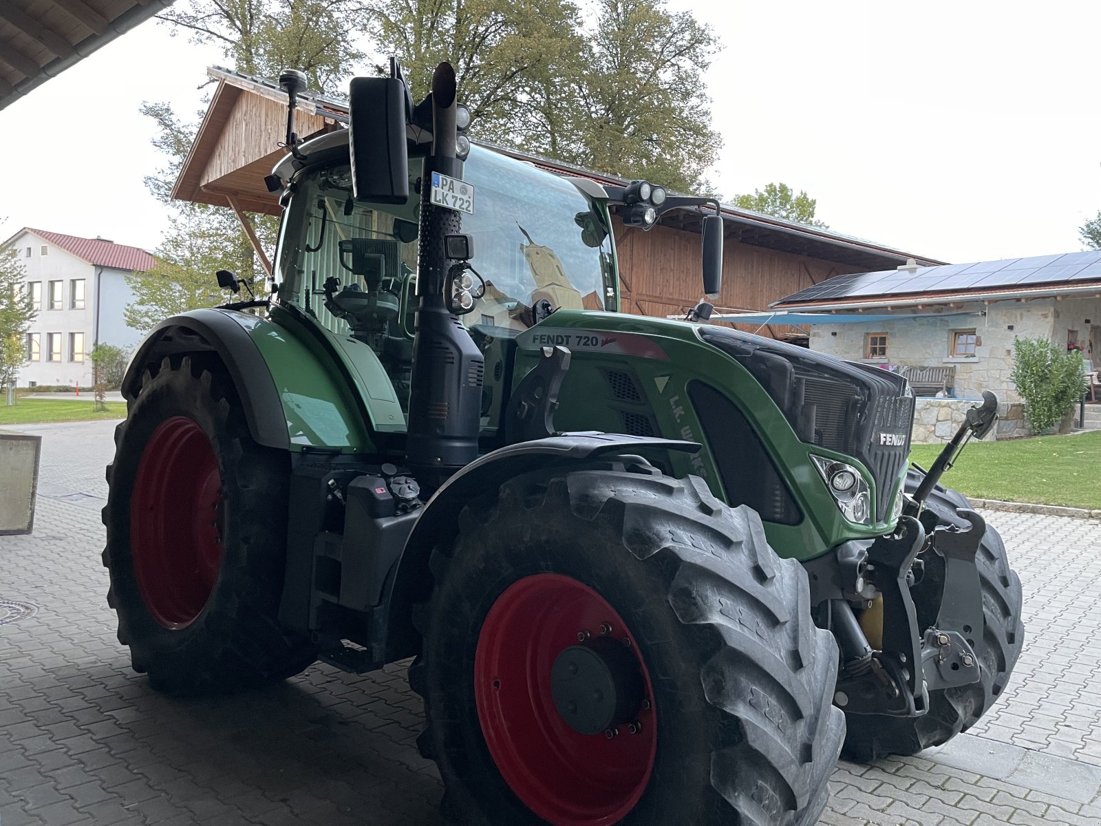 Traktor typu Fendt 720, Gebrauchtmaschine v Hauzenberg (Obrázok 2)