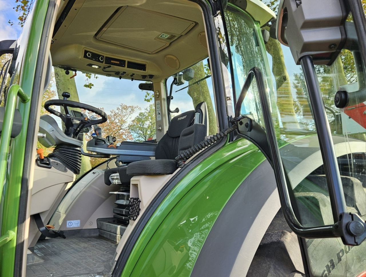 Traktor of the type Fendt 722 S4 Profi Plus, Gebrauchtmaschine in Bergen op Zoom (Picture 10)