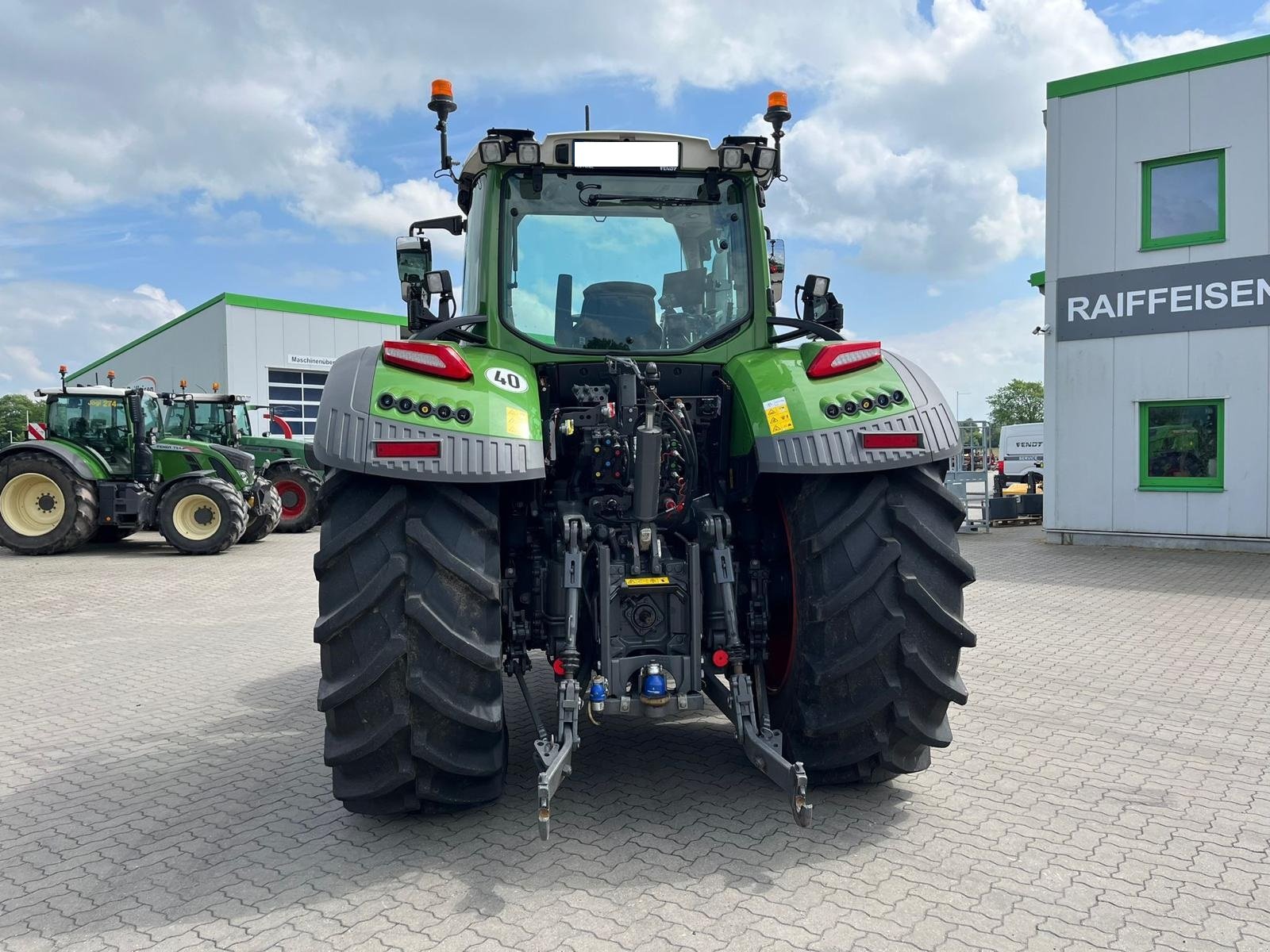 Traktor of the type Fendt 722 Vario Gen7 Power+, Gebrauchtmaschine in Lohe-Rickelshof (Picture 5)