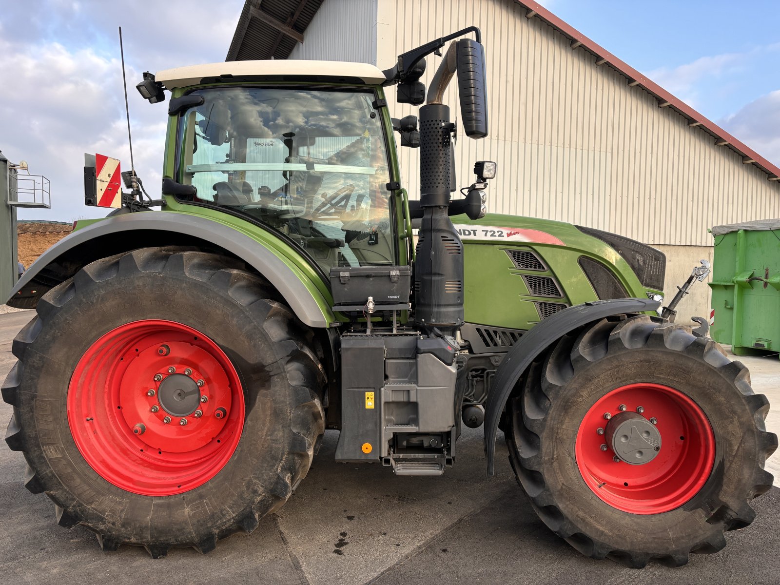 Traktor des Typs Fendt 722 Vario ProfiPlus, Gebrauchtmaschine in Gelchsheim (Bild 4)