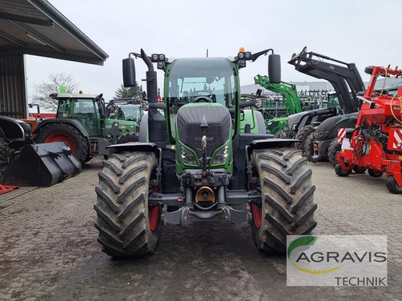 Traktor типа Fendt 722 VARIO S4 PROFI PLUS, Gebrauchtmaschine в Schneverdingen (Фотография 2)