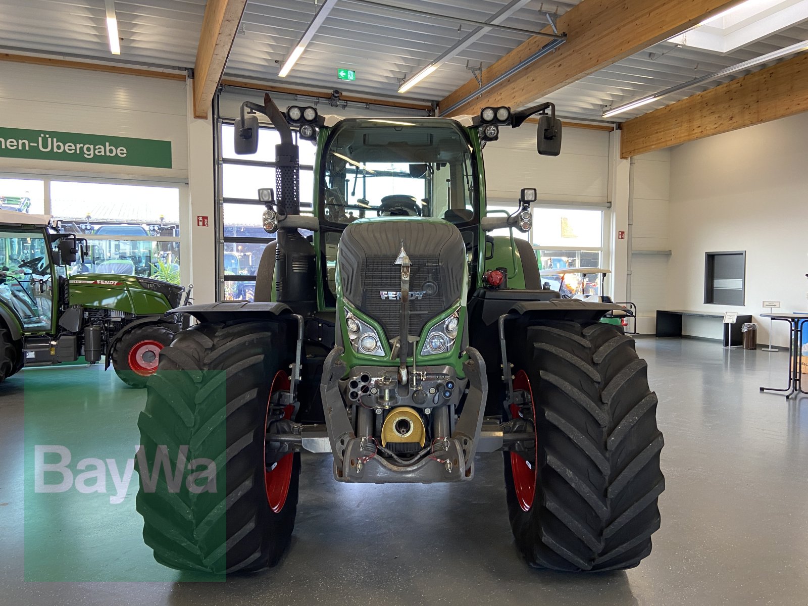 Traktor of the type Fendt 722 Vario S4 Profi Plus, Gebrauchtmaschine in Bamberg (Picture 4)