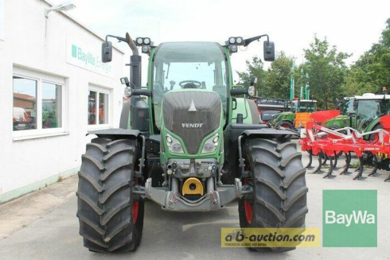 Traktor of the type Fendt 722 VARIO S4 PROFI, Gebrauchtmaschine in Straubing (Picture 4)