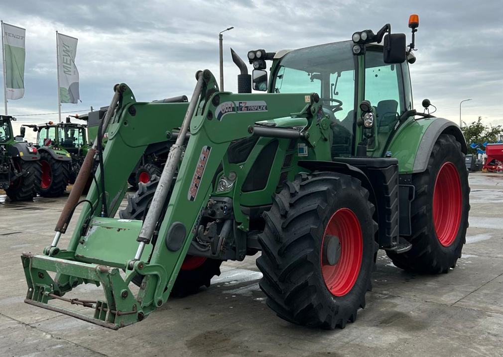 Traktor typu Fendt 722 Vario SCR Profi, Gebrauchtmaschine w Orţişoara (Zdjęcie 2)