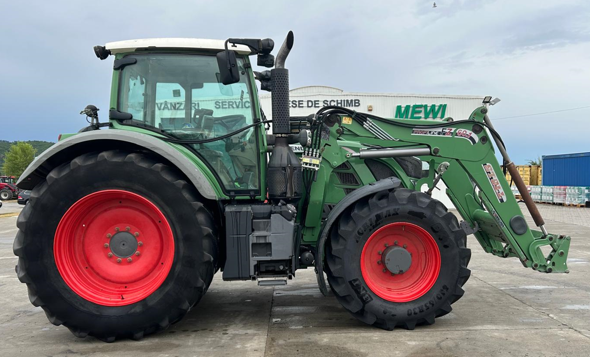 Traktor typu Fendt 722 Vario SCR Profi, Gebrauchtmaschine w Orţişoara (Zdjęcie 4)