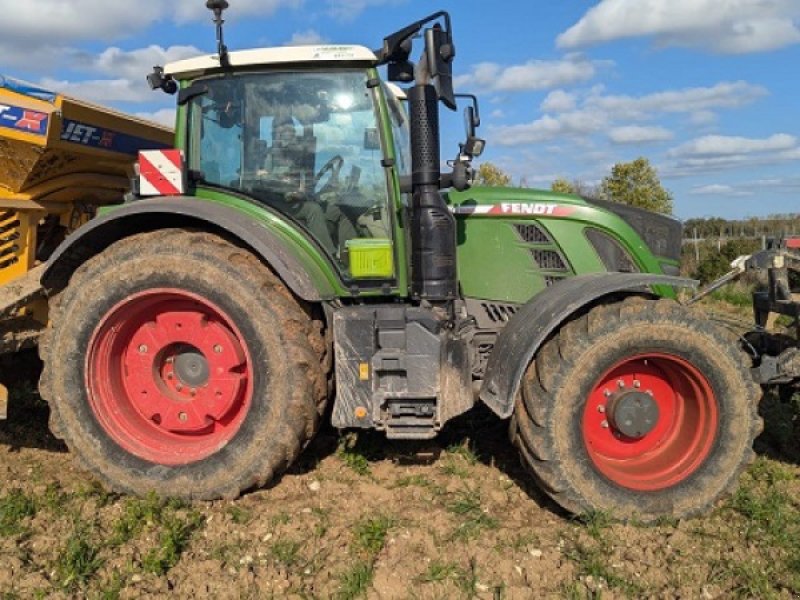 Traktor du type Fendt 722, Gebrauchtmaschine en PITHIVIERS Cedex (Photo 1)