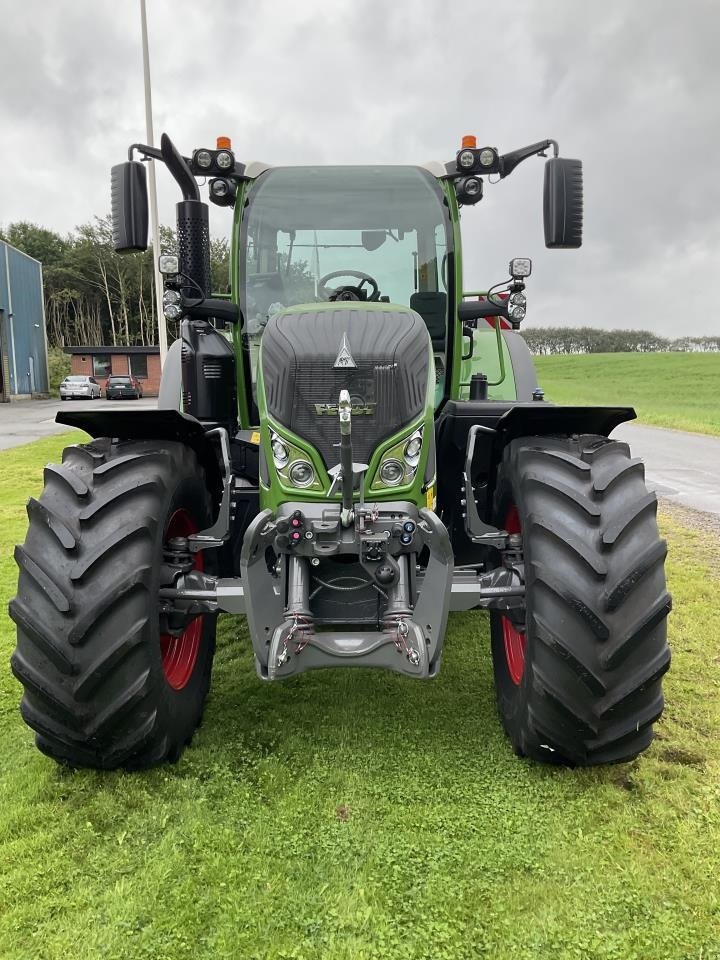 Traktor Türe ait Fendt 724 GEN 6, Gebrauchtmaschine içinde Suldrup (resim 3)