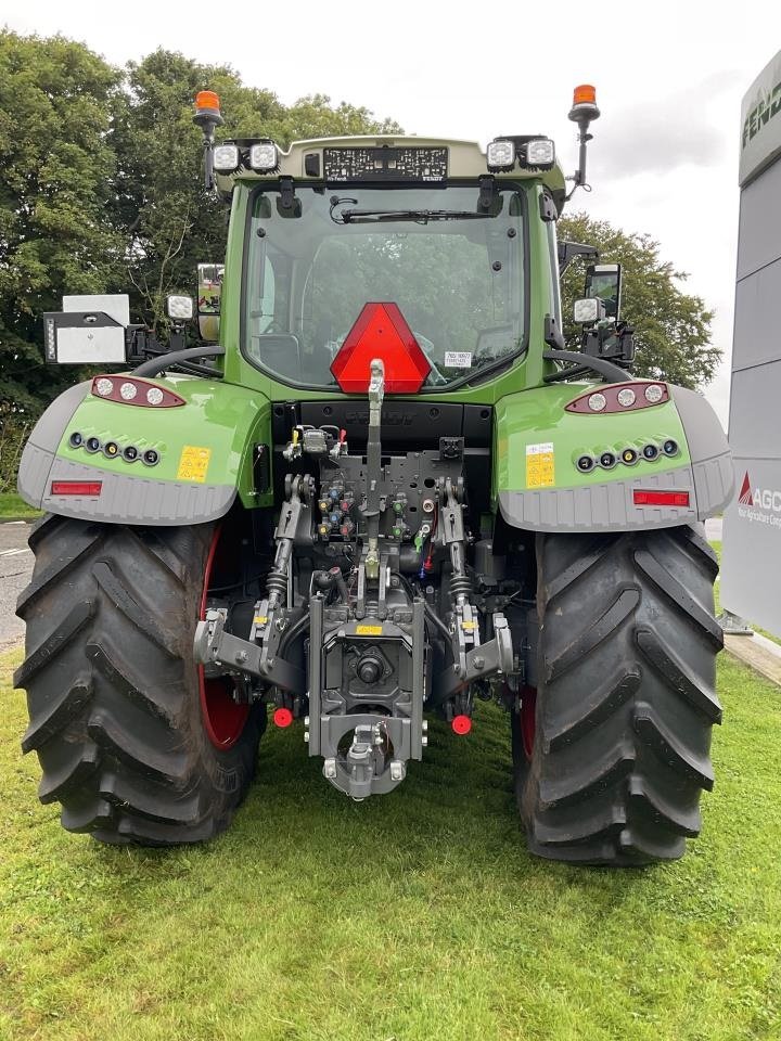 Traktor Türe ait Fendt 724 GEN 6, Gebrauchtmaschine içinde Suldrup (resim 4)