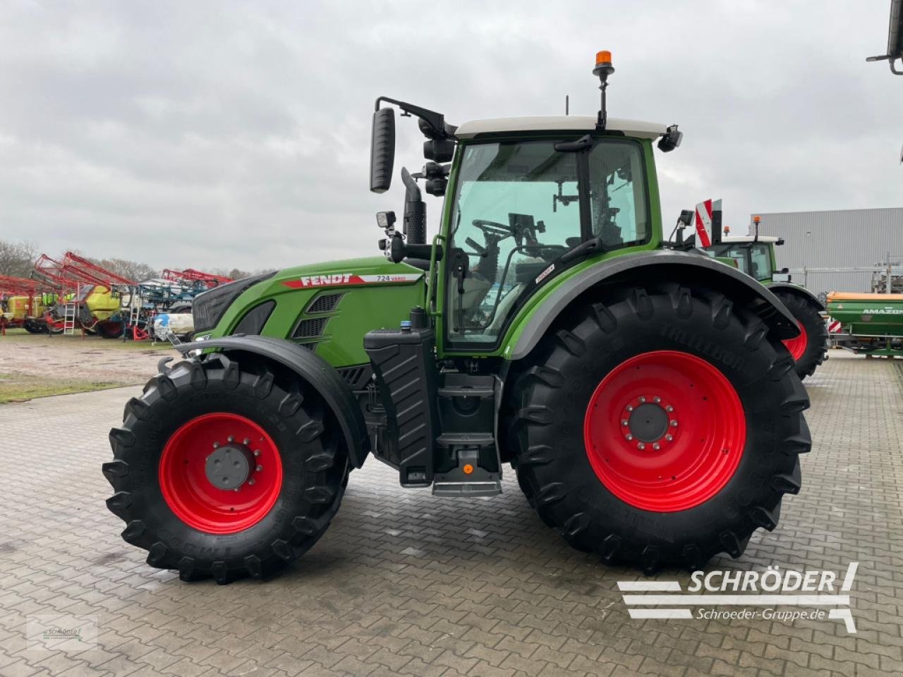 Traktor типа Fendt 724 GEN6 PROFI PLUS, Gebrauchtmaschine в Jade OT Schweiburg (Фотография 4)