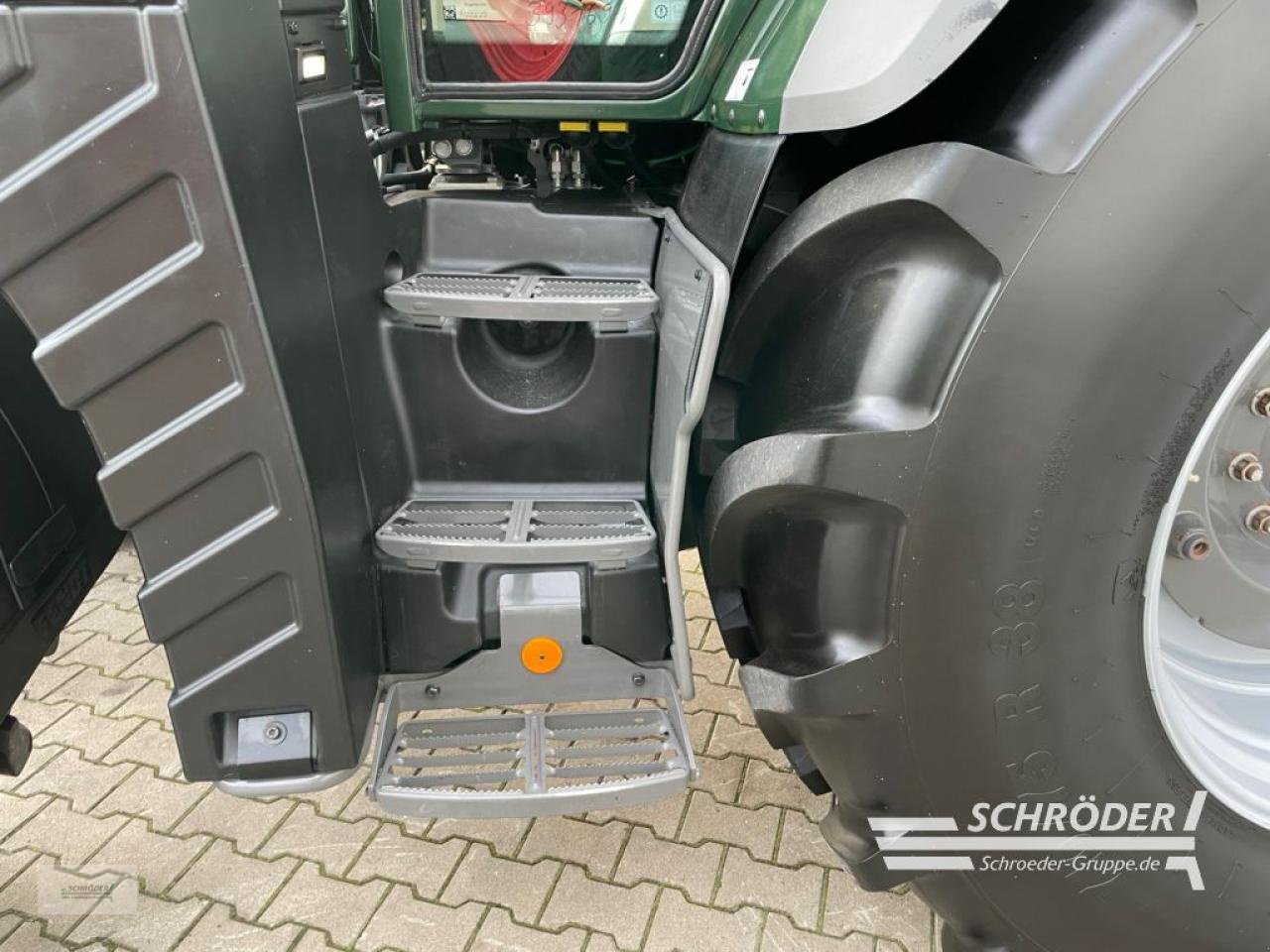 Traktor typu Fendt 724 GEN6 PROFI PLUS, Gebrauchtmaschine v Wildeshausen (Obrázek 16)