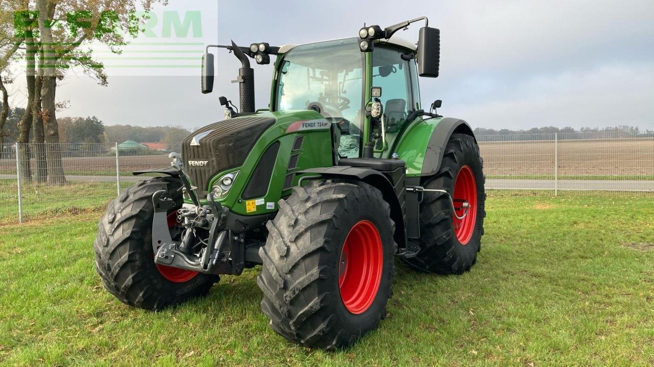 Traktor типа Fendt 724 - HOT DEAL, Gebrauchtmaschine в Hamburg (Фотография 1)