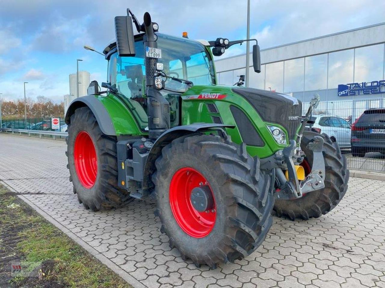 Traktor of the type Fendt 724 PROFI PLUS GEN.6, Gebrauchtmaschine in Oyten (Picture 3)