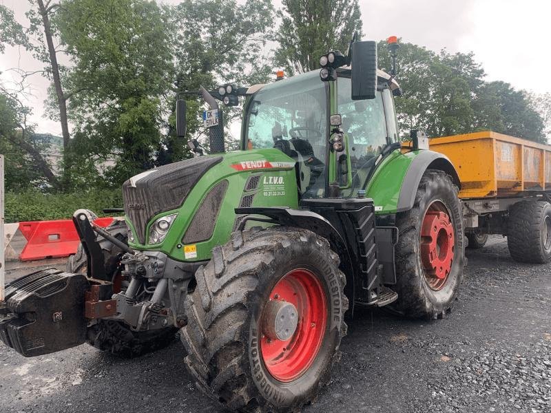 Traktor tipa Fendt 724 PROFI PLUS, Gebrauchtmaschine u Richebourg (Slika 1)