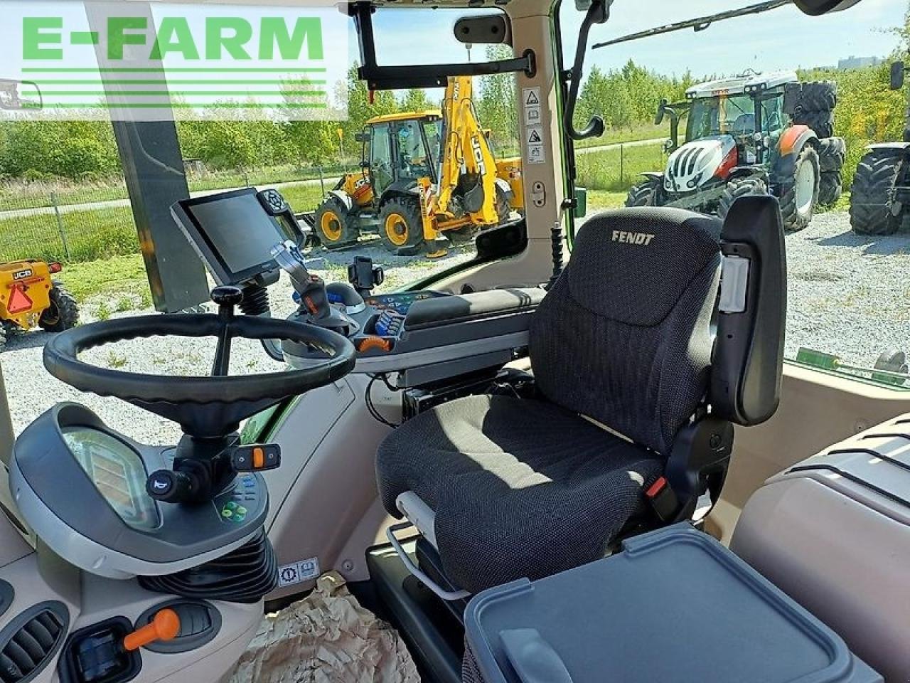 Traktor Türe ait Fendt 724 profi plus, Gebrauchtmaschine içinde SKARBIMIERZ – OSIEDLE (resim 5)