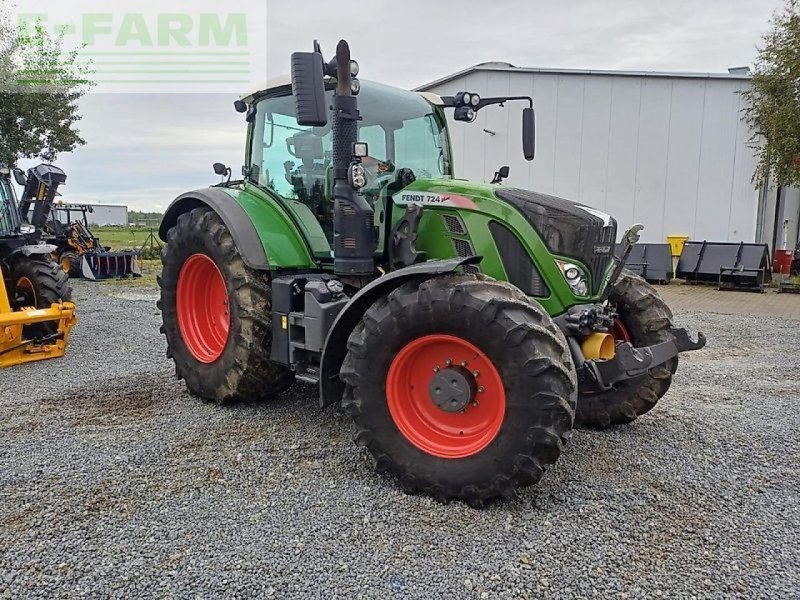 Traktor Türe ait Fendt 724 profi plus, Gebrauchtmaschine içinde SKARBIMIERZ – OSIEDLE (resim 1)