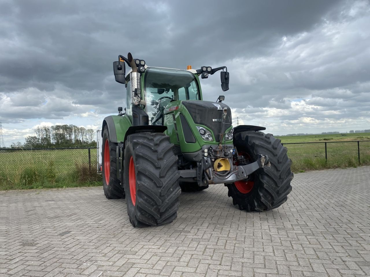 Traktor του τύπου Fendt 724 profiplus s4, Gebrauchtmaschine σε Wapenveld (Φωτογραφία 8)