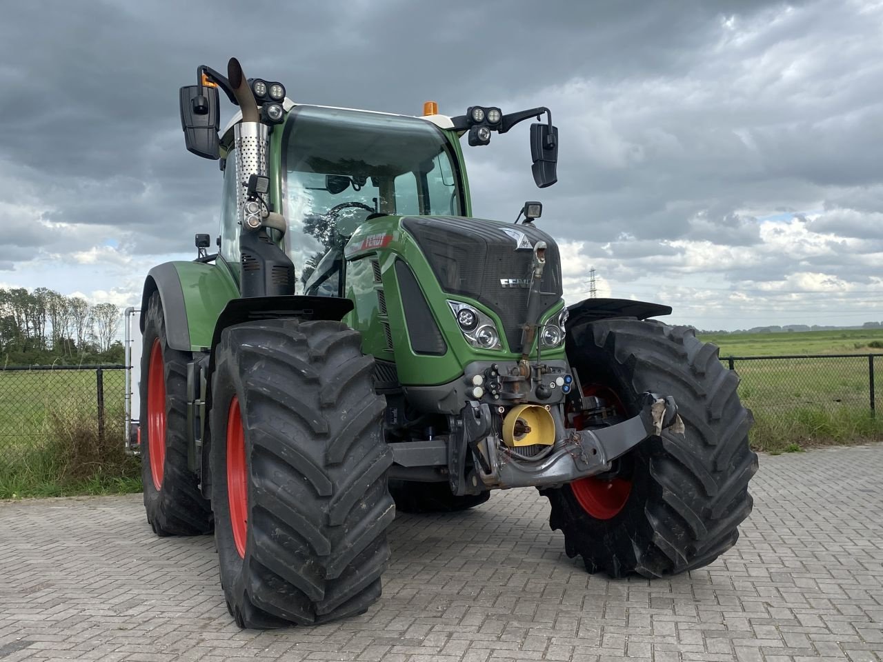 Traktor типа Fendt 724 profiplus s4, Gebrauchtmaschine в Wapenveld (Фотография 7)