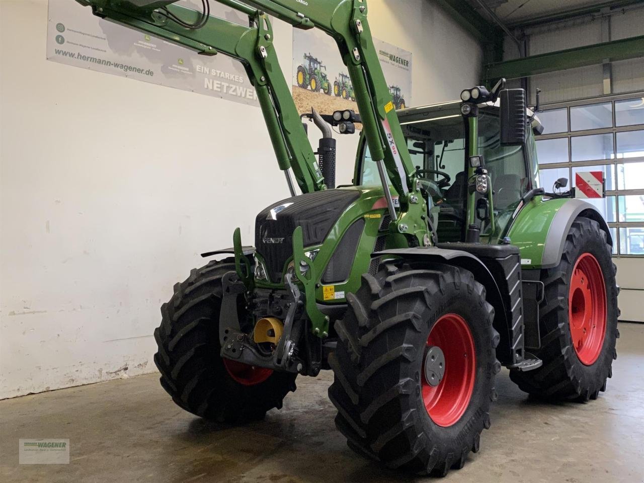 Traktor typu Fendt 724 S4 Profi Plus, Gebrauchtmaschine v Bad Wildungen - Wega (Obrázok 1)