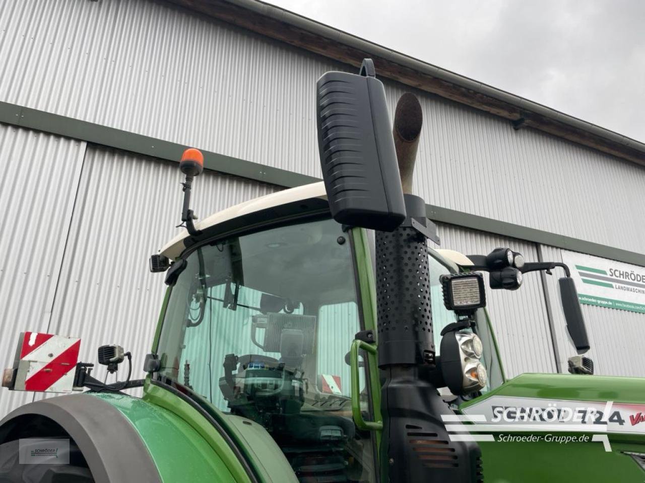 Traktor van het type Fendt 724 S4 PROFI PLUS, Gebrauchtmaschine in Wildeshausen (Foto 21)