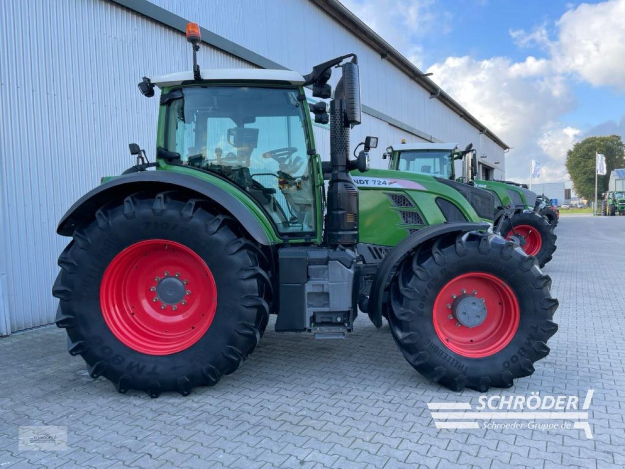 Traktor van het type Fendt 724 S4 PROFI PLUS, Gebrauchtmaschine in Wildeshausen (Foto 2)