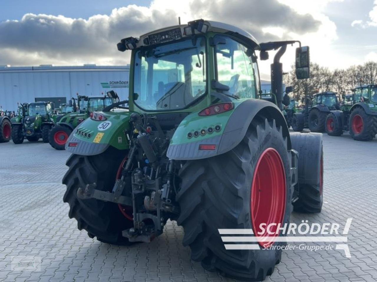 Traktor typu Fendt 724 S4 PROFI PLUS, Gebrauchtmaschine v Holdorf (Obrázek 5)