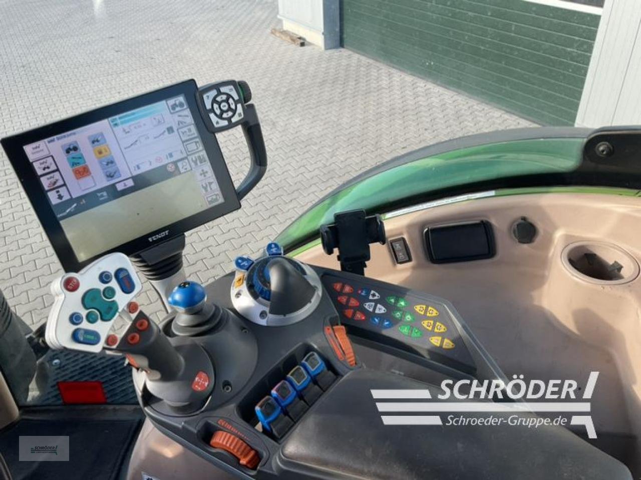 Traktor typu Fendt 724 S4 PROFI PLUS, Gebrauchtmaschine v Holdorf (Obrázek 29)