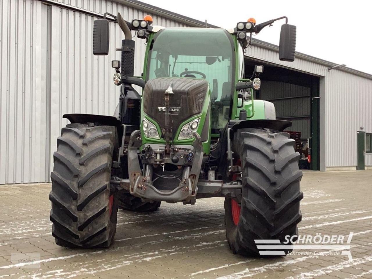 Traktor от тип Fendt 724 S4 PROFI PLUS, Gebrauchtmaschine в Hemmoor (Снимка 2)