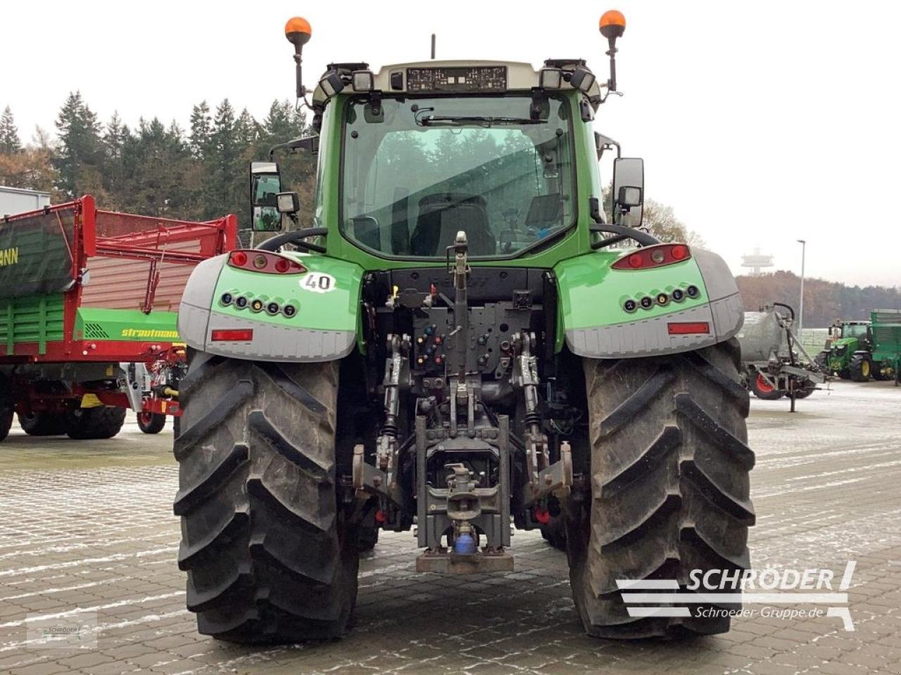 Traktor от тип Fendt 724 S4 PROFI PLUS, Gebrauchtmaschine в Hemmoor (Снимка 4)