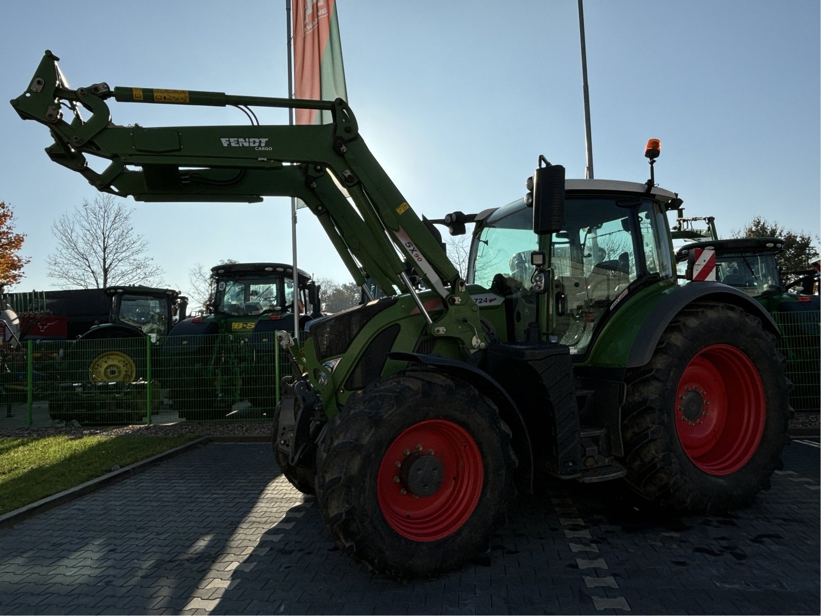 Traktor van het type Fendt 724 S4 Profi Plus, Gebrauchtmaschine in Bad Oldesloe (Foto 2)