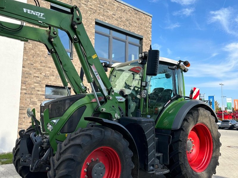 Traktor tipa Fendt 724 S4 Profi Plus, Gebrauchtmaschine u Bad Oldesloe (Slika 1)