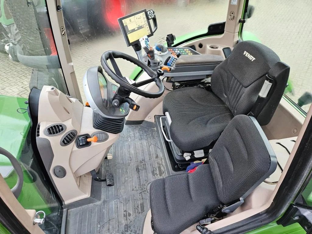 Traktor от тип Fendt 724 S4 ProfiPlus (718 720 722), Gebrauchtmaschine в Bergen op Zoom (Снимка 10)