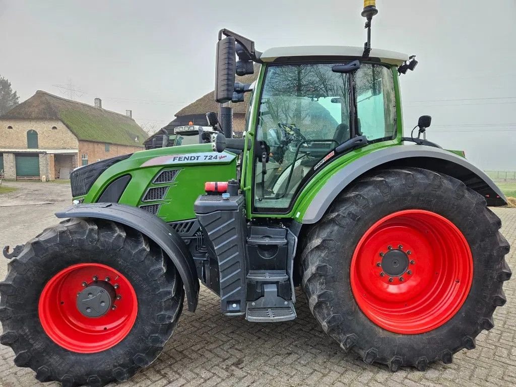 Traktor от тип Fendt 724 S4 ProfiPlus (718 720 722), Gebrauchtmaschine в Bergen op Zoom (Снимка 5)