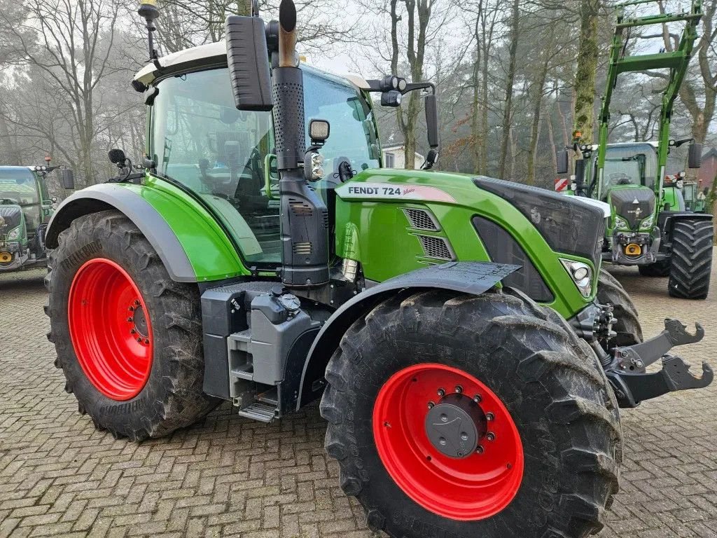 Traktor от тип Fendt 724 S4 ProfiPlus (718 720 722), Gebrauchtmaschine в Bergen op Zoom (Снимка 2)