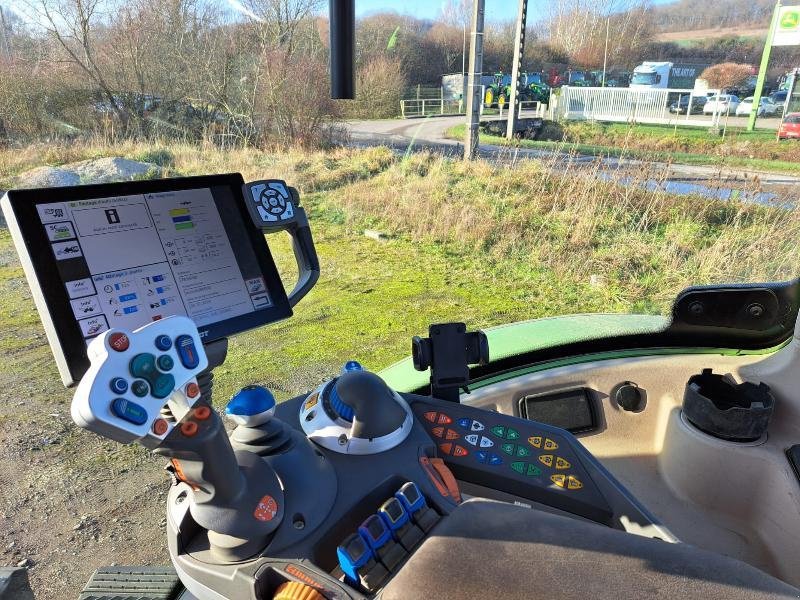 Traktor of the type Fendt 724 S4, Gebrauchtmaschine in VERDUN (Picture 8)