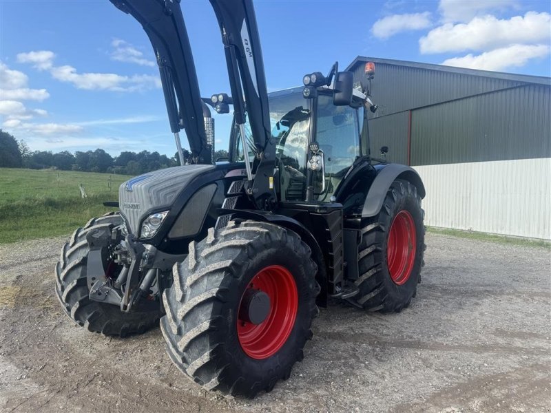 Traktor of the type Fendt 724 SCR Profi Plus, Black Beauty Rtk gps., Gebrauchtmaschine in Mariager (Picture 1)