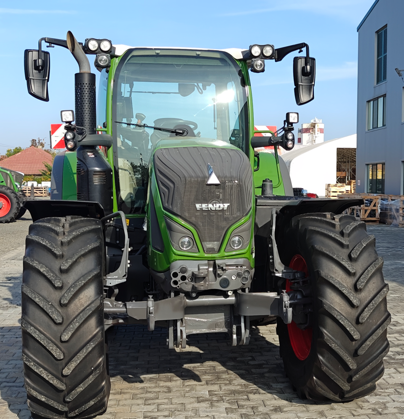 Traktor типа Fendt 724 Vario Gen 6 Power Plus, Gebrauchtmaschine в Orţişoara (Фотография 1)